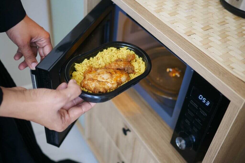 How to freeze food properly by storing homemade meals in freezer-safe containers for quick and convenient reheating on busy days.